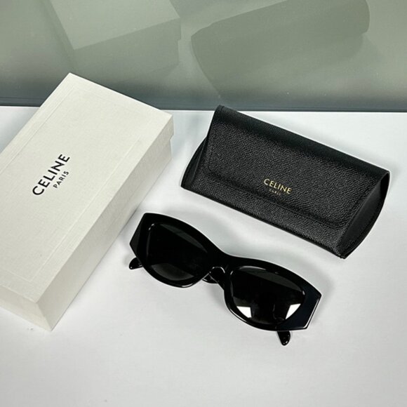 Women's Celine Triomphe Black Sunglasses - Picture 5 of 7